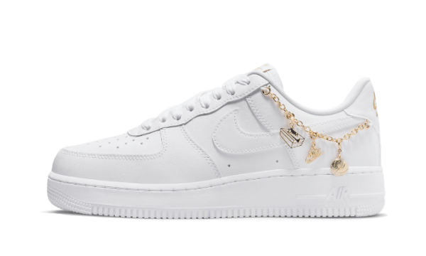 Nike Sko Dame Air Force 1 Low LX Lucky Charms Hvid